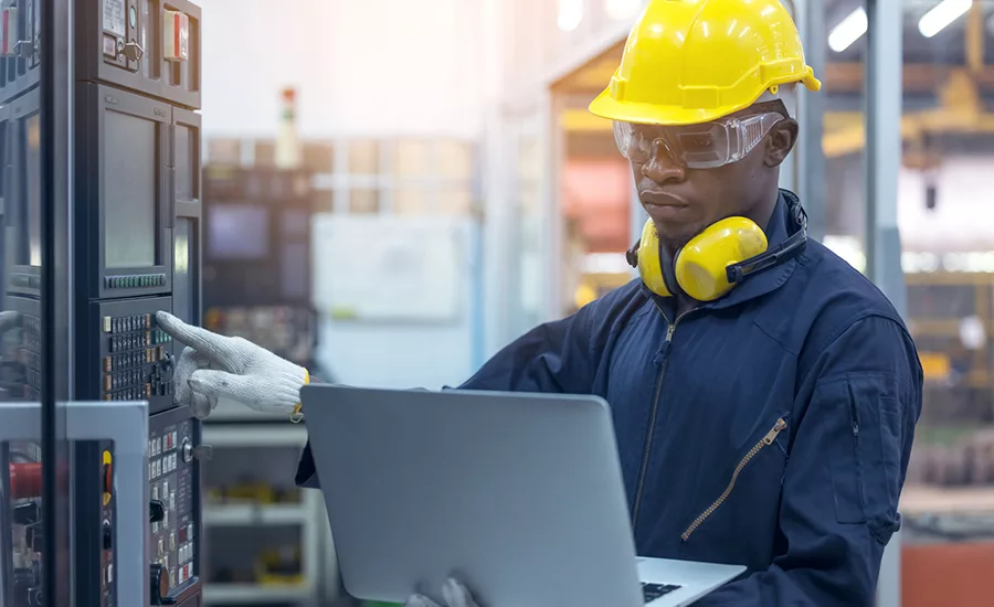 engineer wearing hard hat