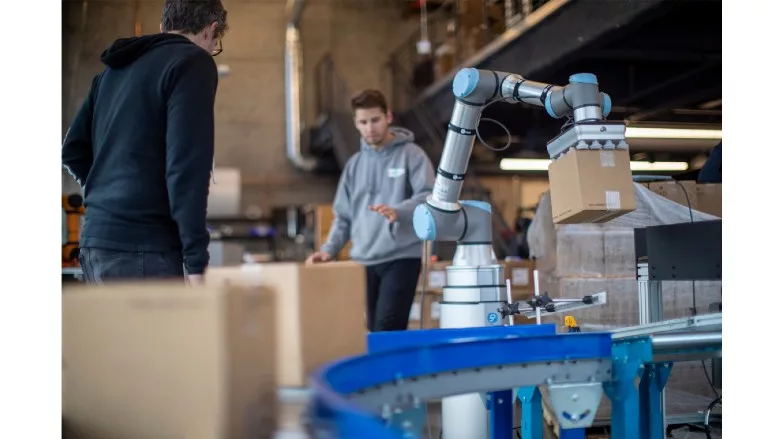Rapid Robotics' Rapid Machine Operator cells can now be deployed with any cobots from the Universal Robots portfolio.