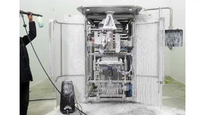 WeighPack systems high pressure washdown vertical bagging machine