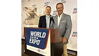Medgene CEO Mark Luecke and Medgene National Sales Manager Andy Smythe announce recent Platform Vaccine licensure at the World Pork Expo, June 8 in Des Moines, Iowa.