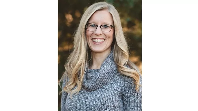 USDA-ARS research microbiologist Aspen Workman