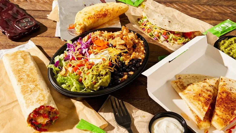 The all-new Caliente Cantina Chicken Menu