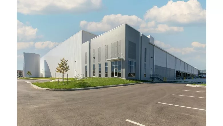 LEED Gold-certified cold storage facility in Columbus, Ohio