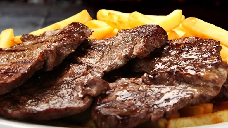 steak with French fries