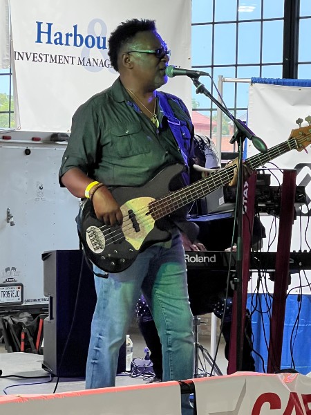 Kenny Kinsey with Funky Mojo Daddy