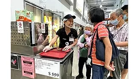 USMEF is partnering with food processor Si Sheng to promote US beef rice burgers at 14 Costco stores in Taiwan through December.