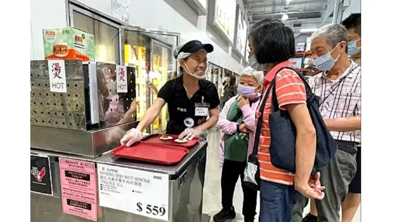 USMEF is partnering with food processor Si Sheng to promote US beef rice burgers at 14 Costco stores in Taiwan through December.