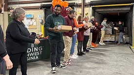 Volunteers representing Smithfield Foods, Virginia Tech and Feeding Southwest Virginia