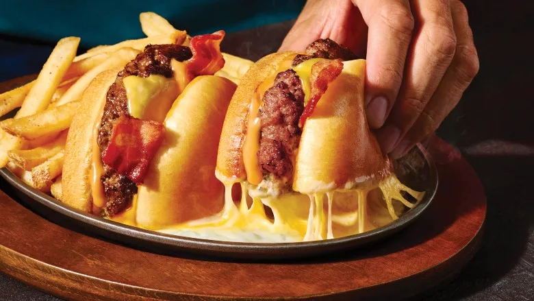 O-M-Cheese Burger