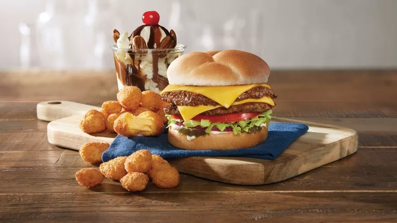 The Culver's Deluxe, Wisconsin cheese curds and turtle sundae