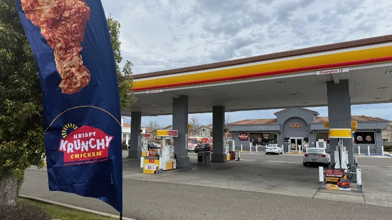 Loop Neighborhood begins carrying Krispy Krunchy Chicken