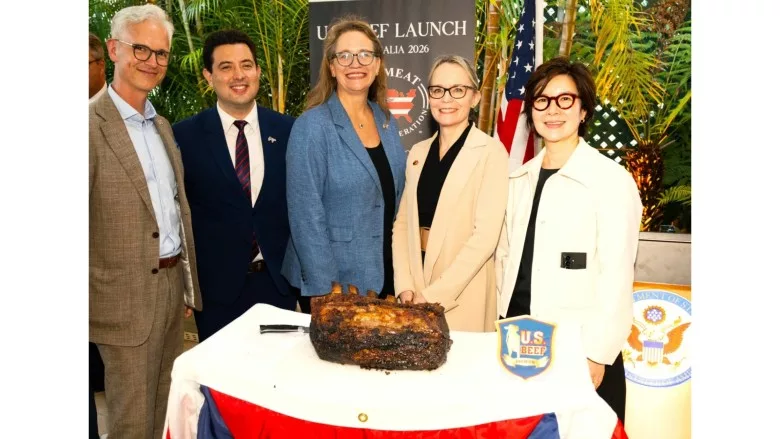 US representatives gather for a ceremonial US rib roast carving session