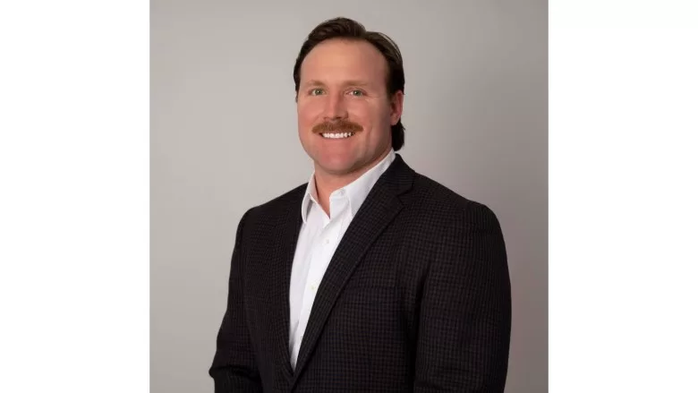 Justen Vrabel headshot