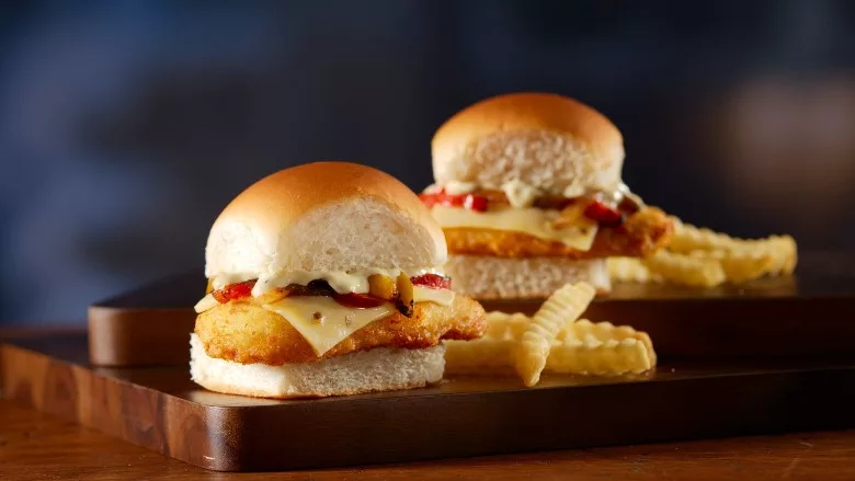 White Castle Chicken Fajita Sliders and fries