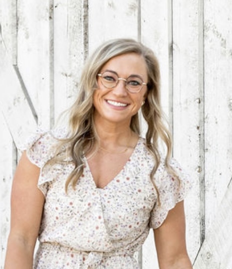 Kaylie Semler headshot