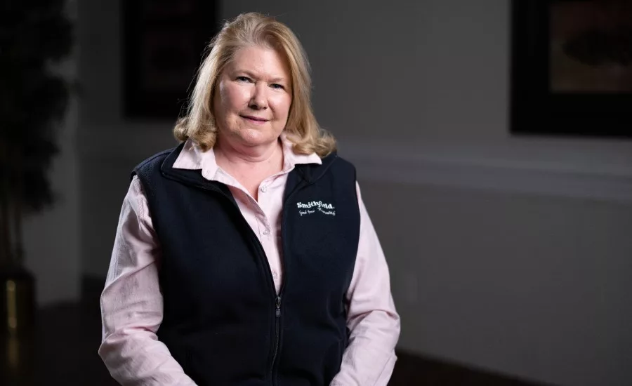 Smithfield Foods' senior operations manager receives 2022 STEP Ahead Award