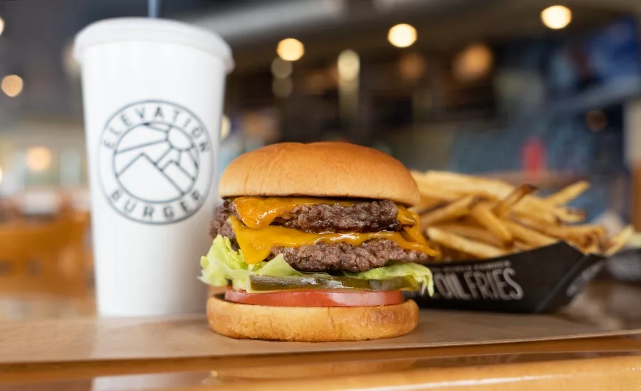 Elevation Burger opens at Reagan National Airport