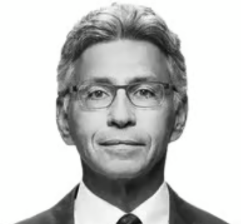 Henry Davis black and white headshot