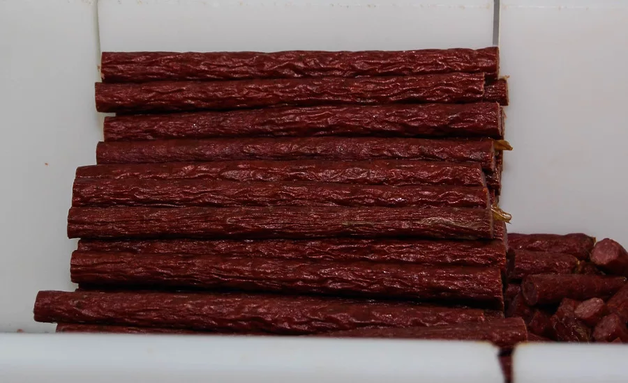 Western's Smokehouse 7-inch cut snack sticks