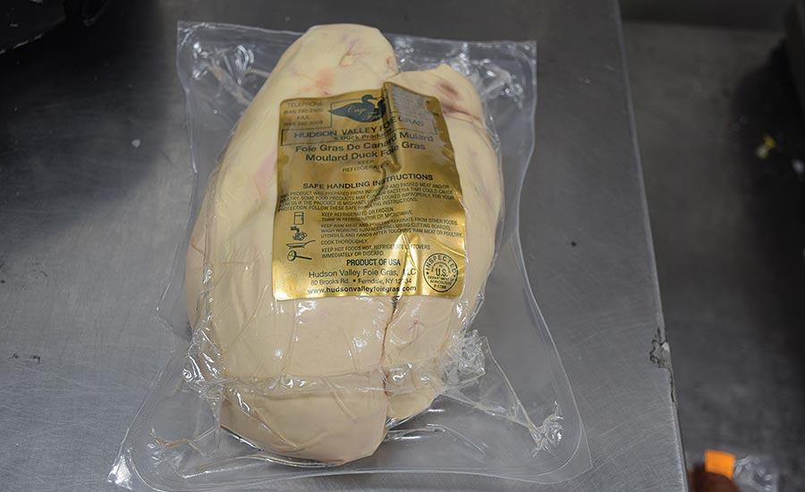 Foie gras cru extra de canard -déveiné