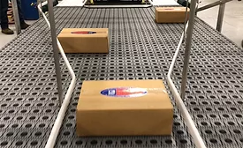 Multi-Conveyor hand-pack