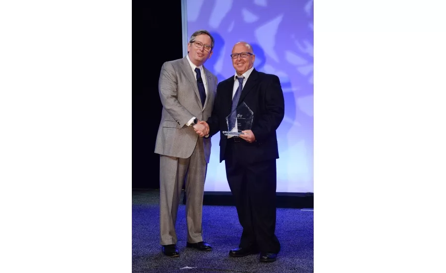 Mediterranean Umami Wins IFT17 Food Expo Innovation Award 900 .jpg